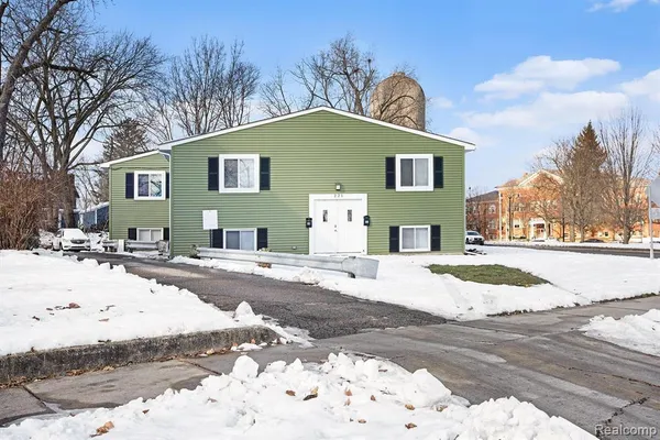 $1,500 | 221 North Normal Street, Unit A2, Ypsilanti, MI 48197