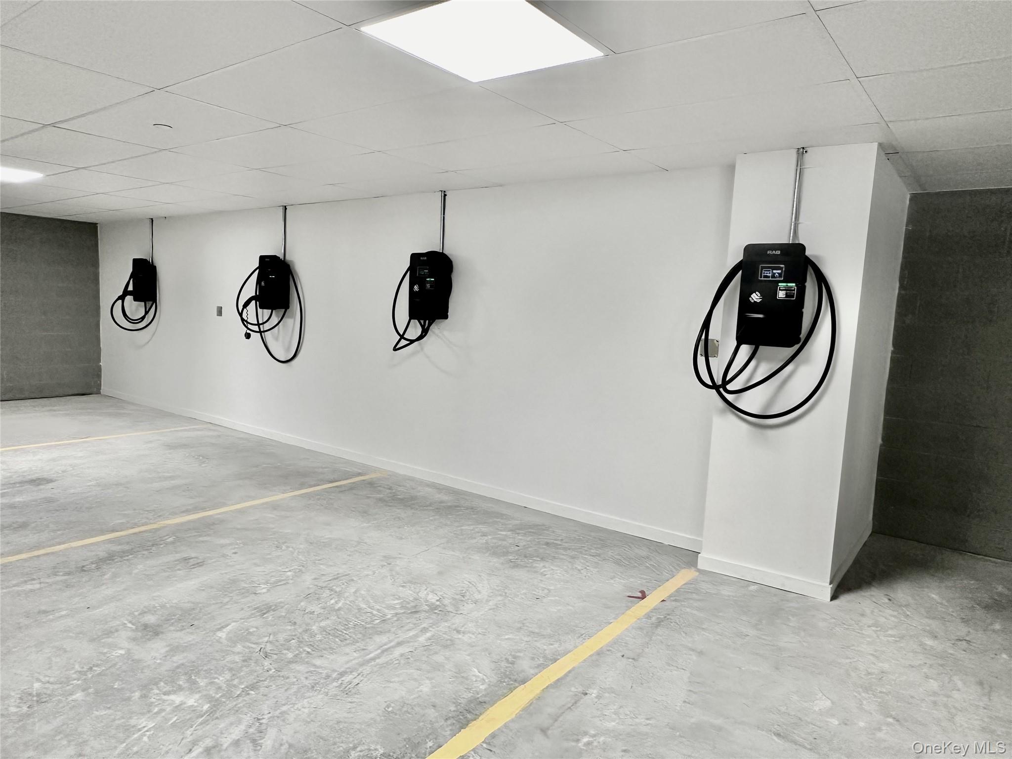 585 Main Street Armonk, NY 10504 - Photo 16 of 19 a view of a livingroom with window