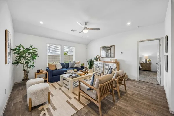 $2,500 | 3505 Rockefeller Road, Texas City, TX 77591