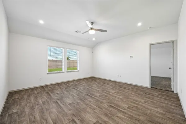 $2,500 | 3505 Rockefeller Road, Texas City, TX 77591