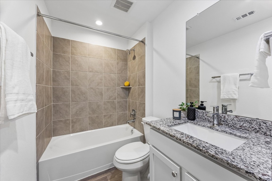 3505 Rockefeller Road Texas City, TX 77591 - Photo 17 of 23 Secondary Bathroom with built in shelving.
