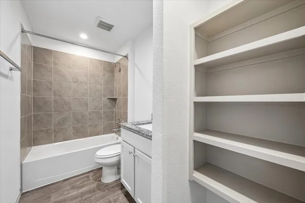 $2,500 | 3505 Rockefeller Road, Texas City, TX 77591