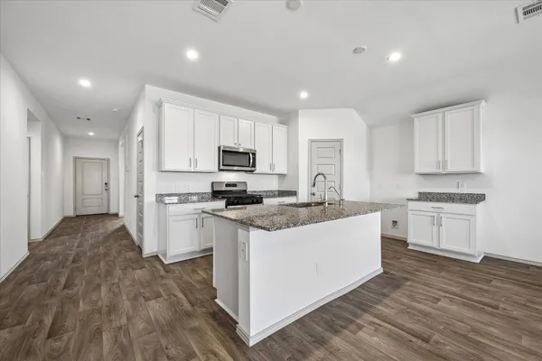 $2,500 | 3505 Rockefeller Road, Texas City, TX 77591