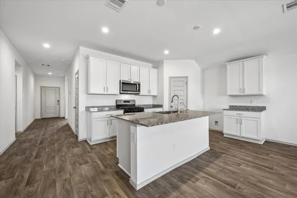 $2,500 | 3505 Rockefeller Road, Texas City, TX 77591