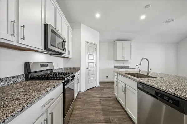 $2,500 | 3505 Rockefeller Road, Texas City, TX 77591