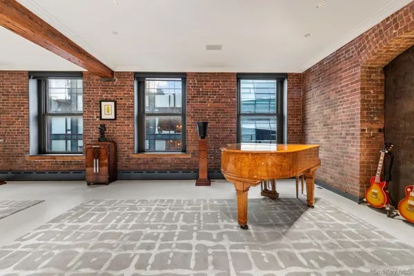 $50,000 | 500 Greenwich Street, Unit 401 | Hudson Square