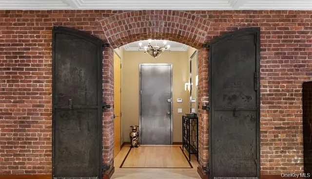 a view of a entryway door of the building