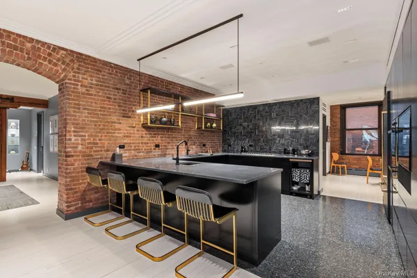 $50,000 | 500 Greenwich Street, Unit 401 | Hudson Square