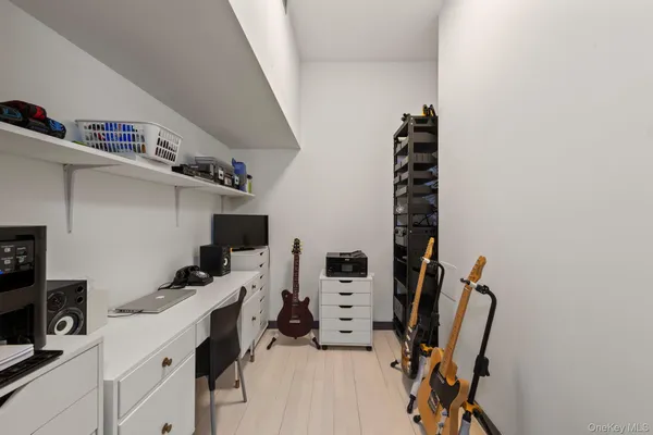 $50,000 | 500 Greenwich Street, Unit 401 | Hudson Square