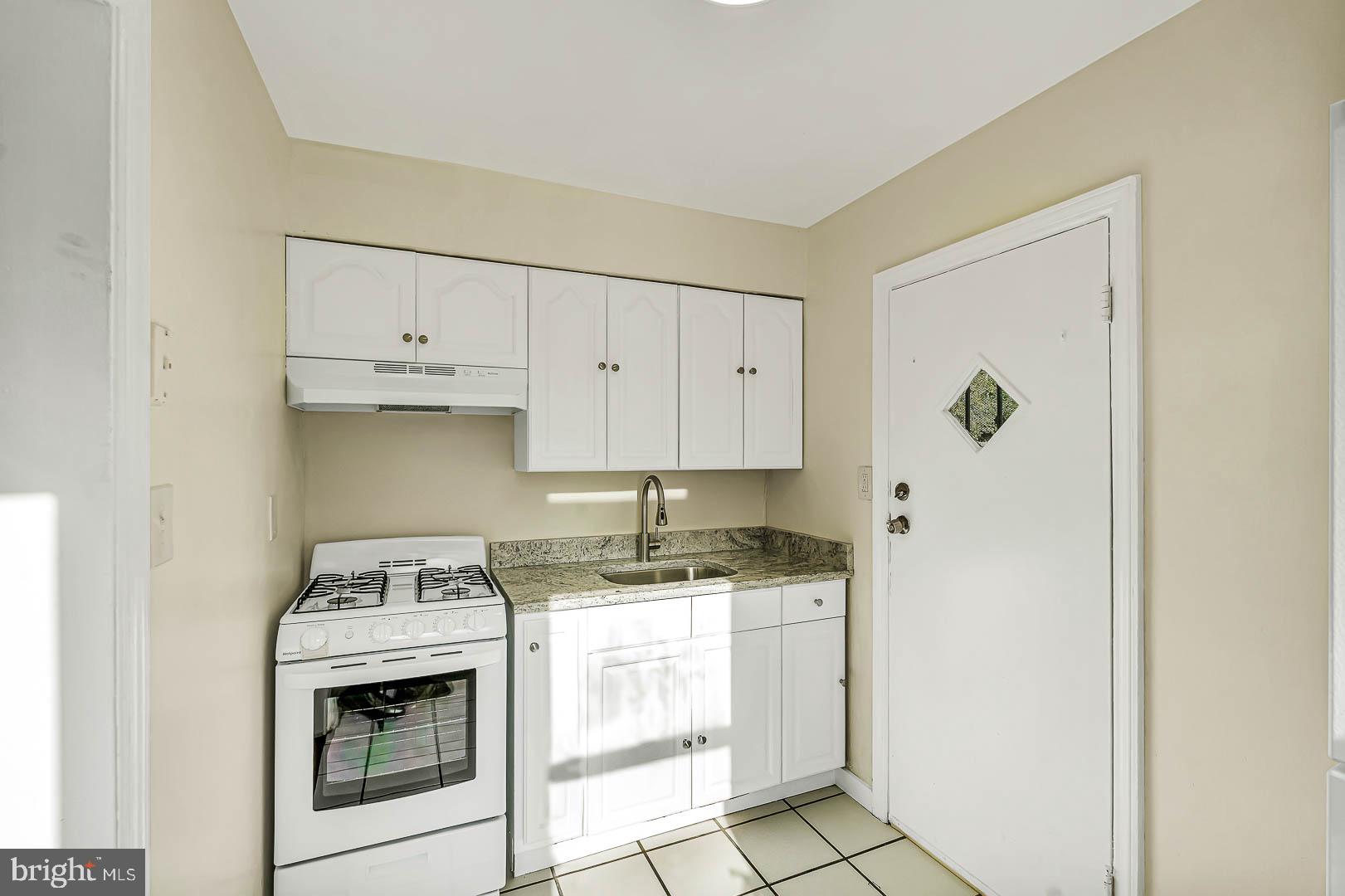 3001 Lawina Road Baltimore, MD 21216 - Photo 6 of 31 Gallery Image 6