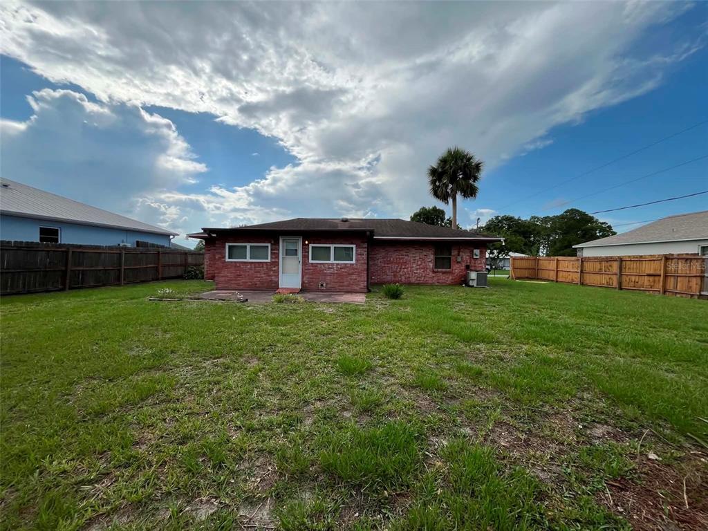 688 Airoso Road Southeast Palm Bay, FL 32909 - Photo 3 of 15
