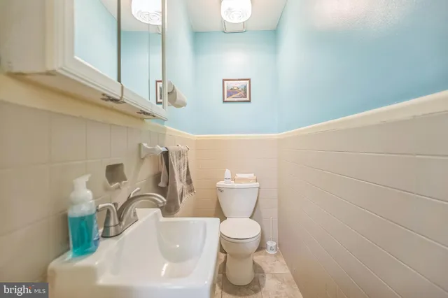 $1,875,000 | 2047 Locust Street, Philadelphia, PA 19103