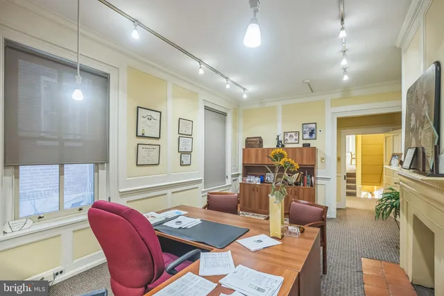 $1,875,000 | 2047 Locust Street, Philadelphia, PA 19103