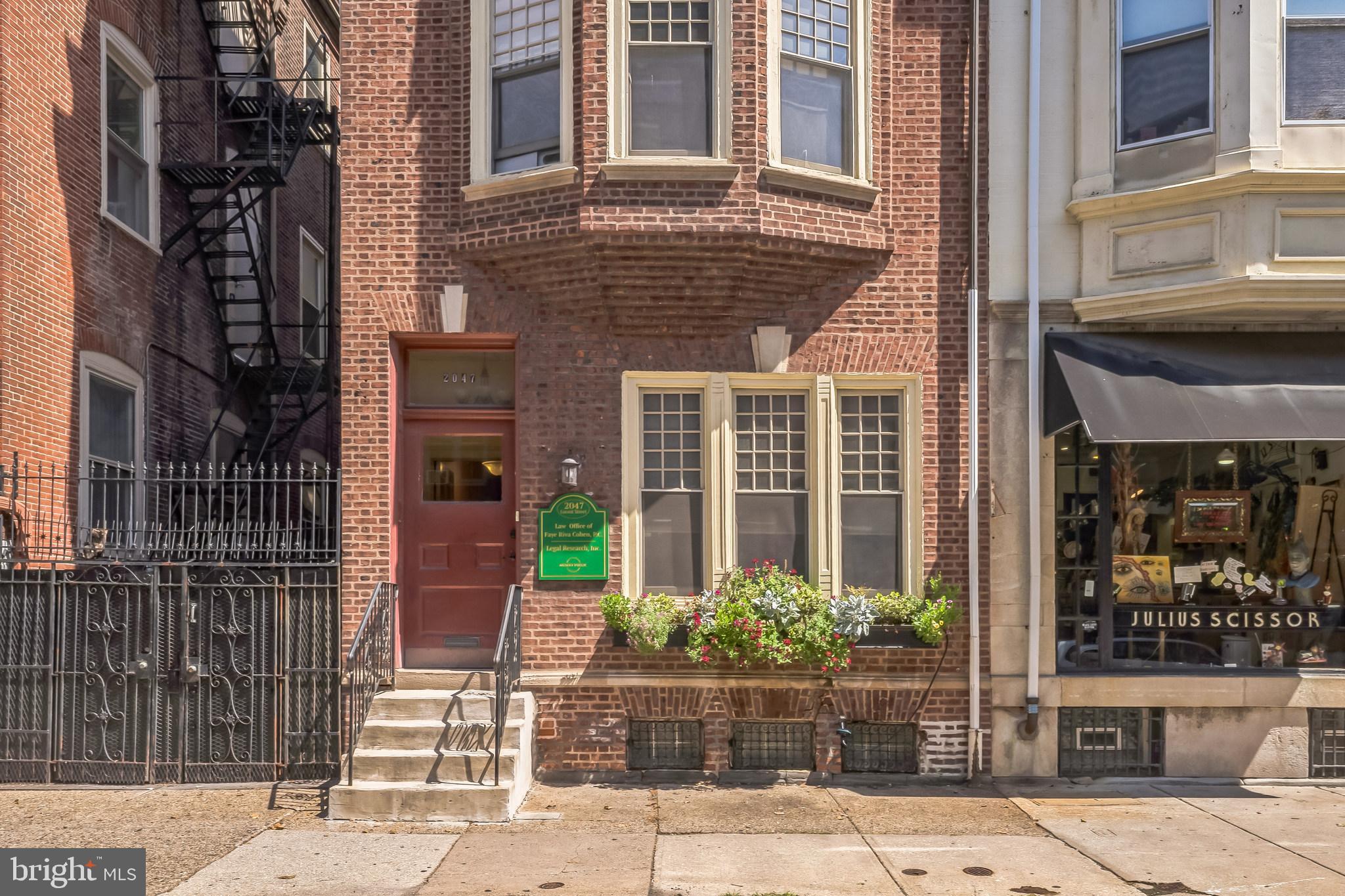 2047 Locust Street Philadelphia, PA 19103 - Photo 2 of 33 Exterior Front