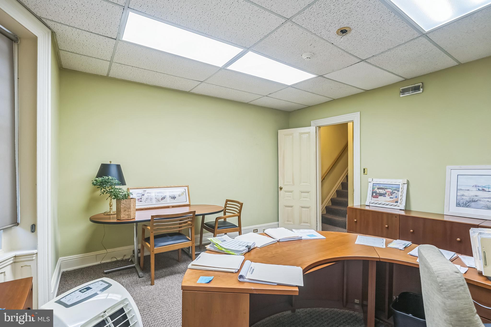 2047 Locust Street Philadelphia, PA 19103 - Photo 23 of 33 2nd Floor Office