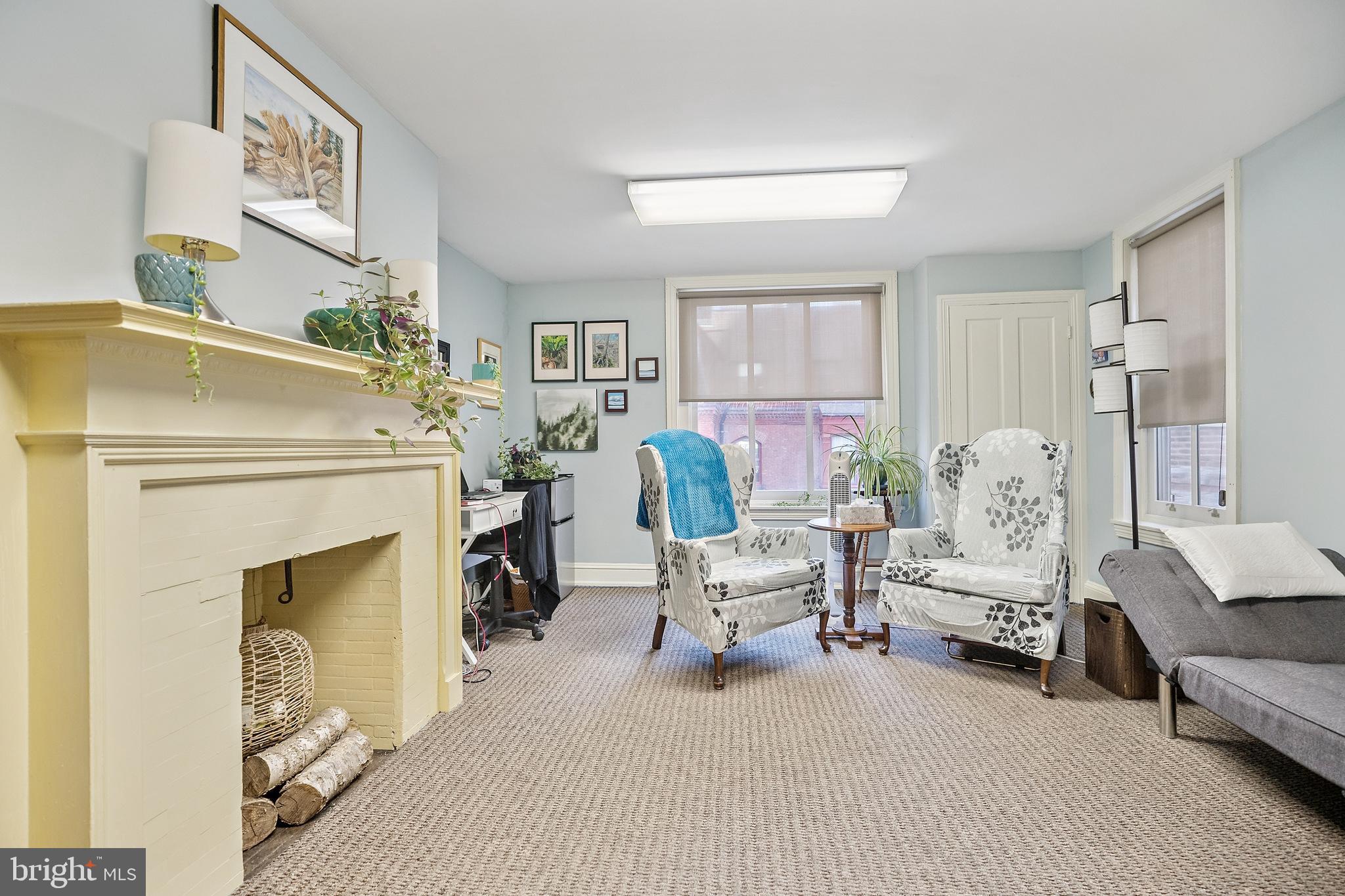 2047 Locust Street Philadelphia, PA 19103 - Photo 25 of 33 3rd Floor Office