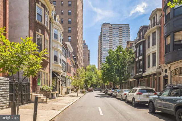 $1,875,000 | 2047 Locust Street, Philadelphia, PA 19103