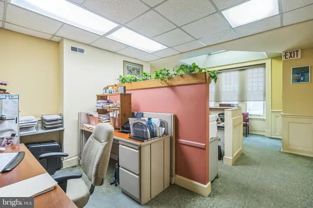 $1,875,000 | 2047 Locust Street, Philadelphia, PA 19103