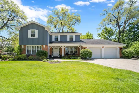 $1,099,000 | 2705 Cherry Lane, Northbrook, IL 60062