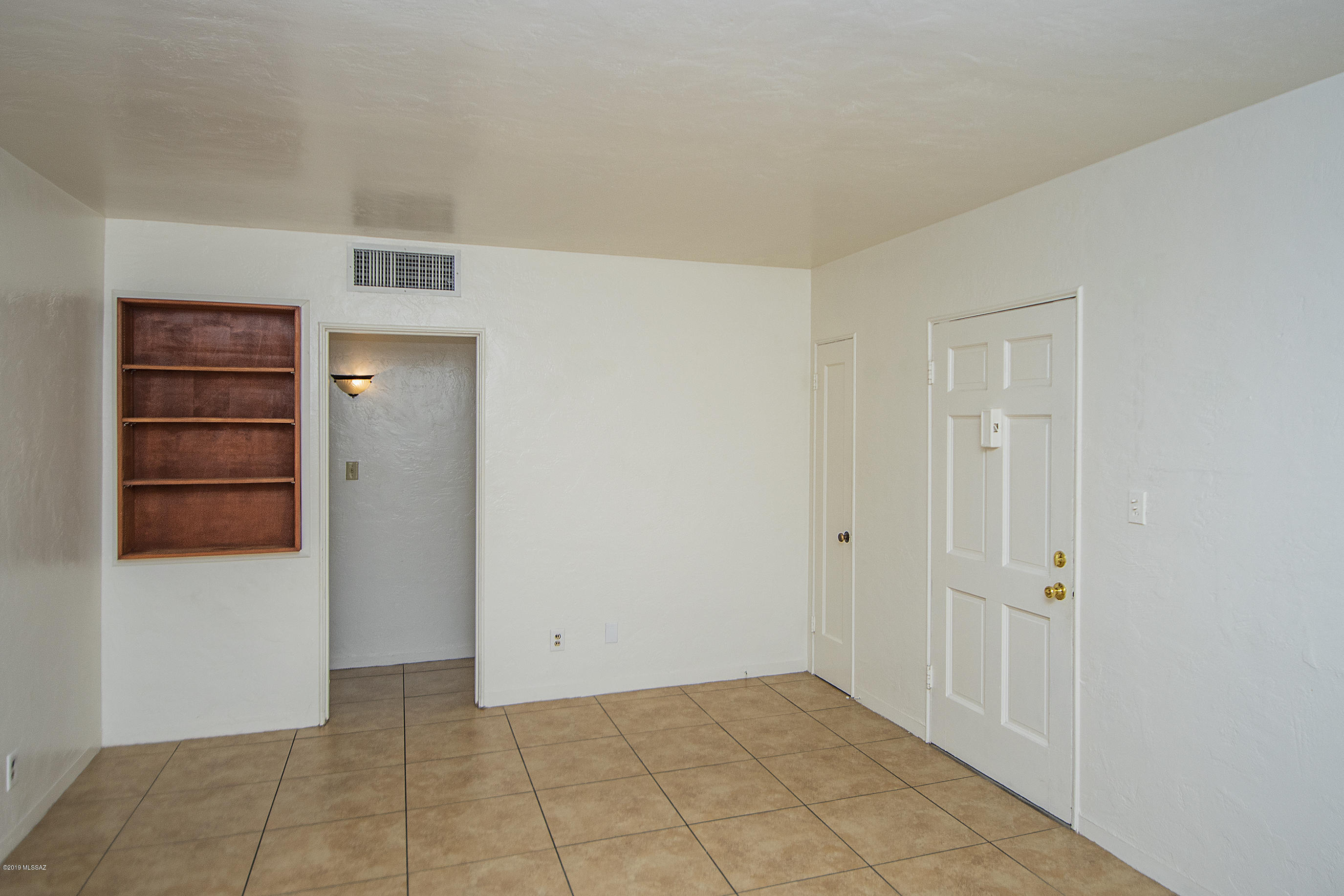 1714 East Grant Road Tucson, AZ 85719 - Photo 8 of 19