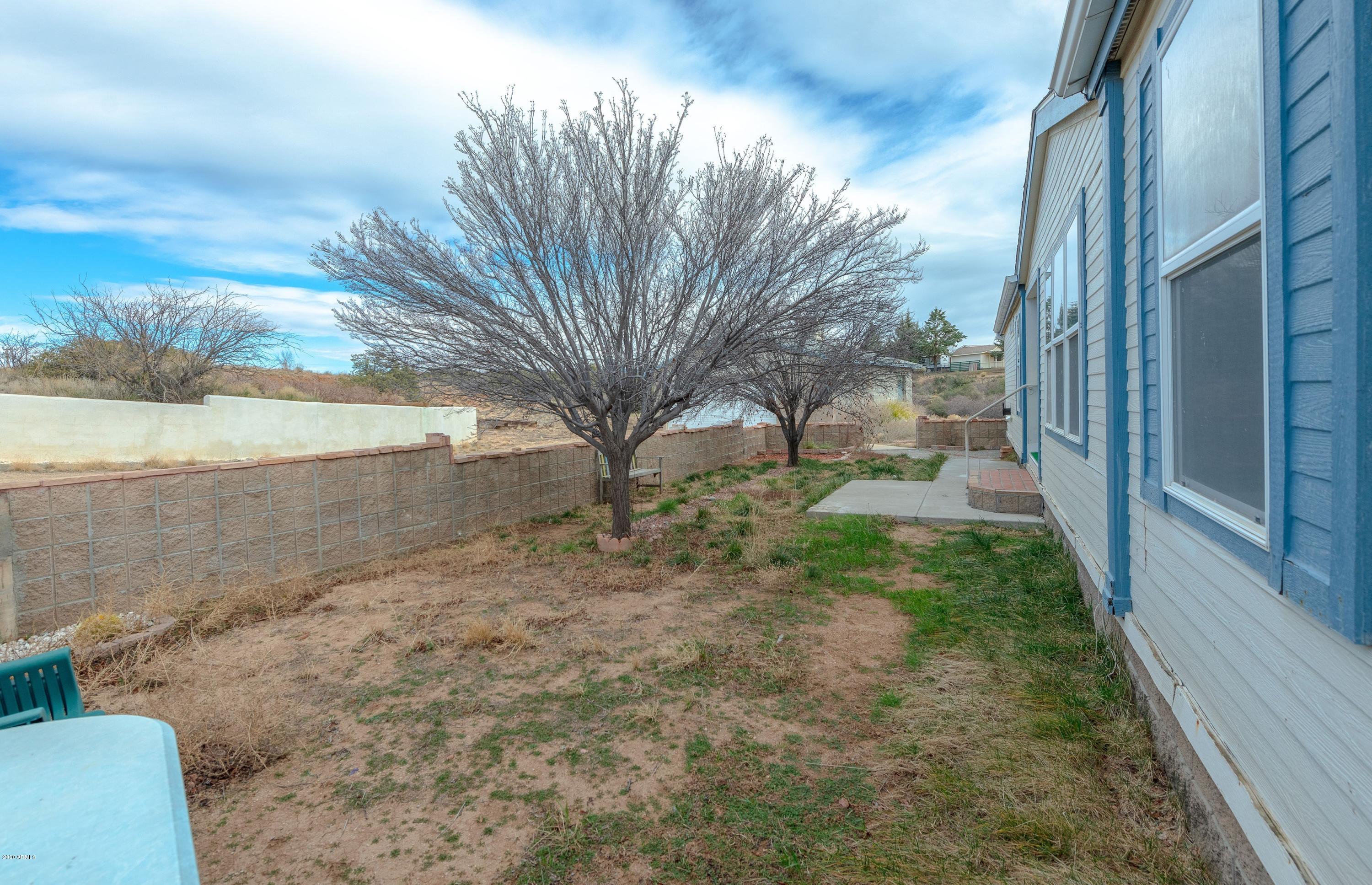 12545 Windmill Road Skull Valley, AZ 86338 - Photo 28 of 38 028_Front Yard