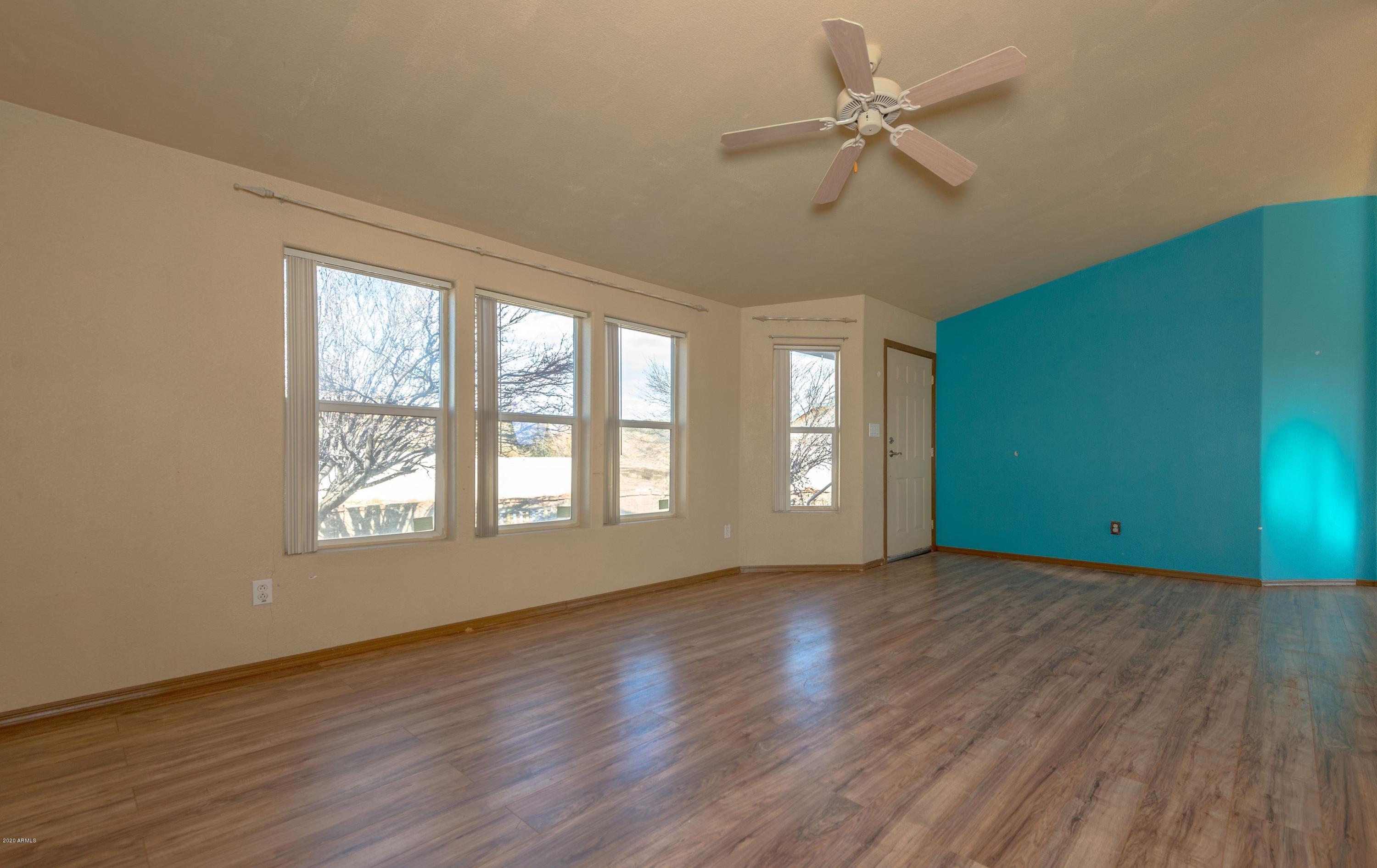 12545 Windmill Road Skull Valley, AZ 86338 - Photo 3 of 38 003_Living Room