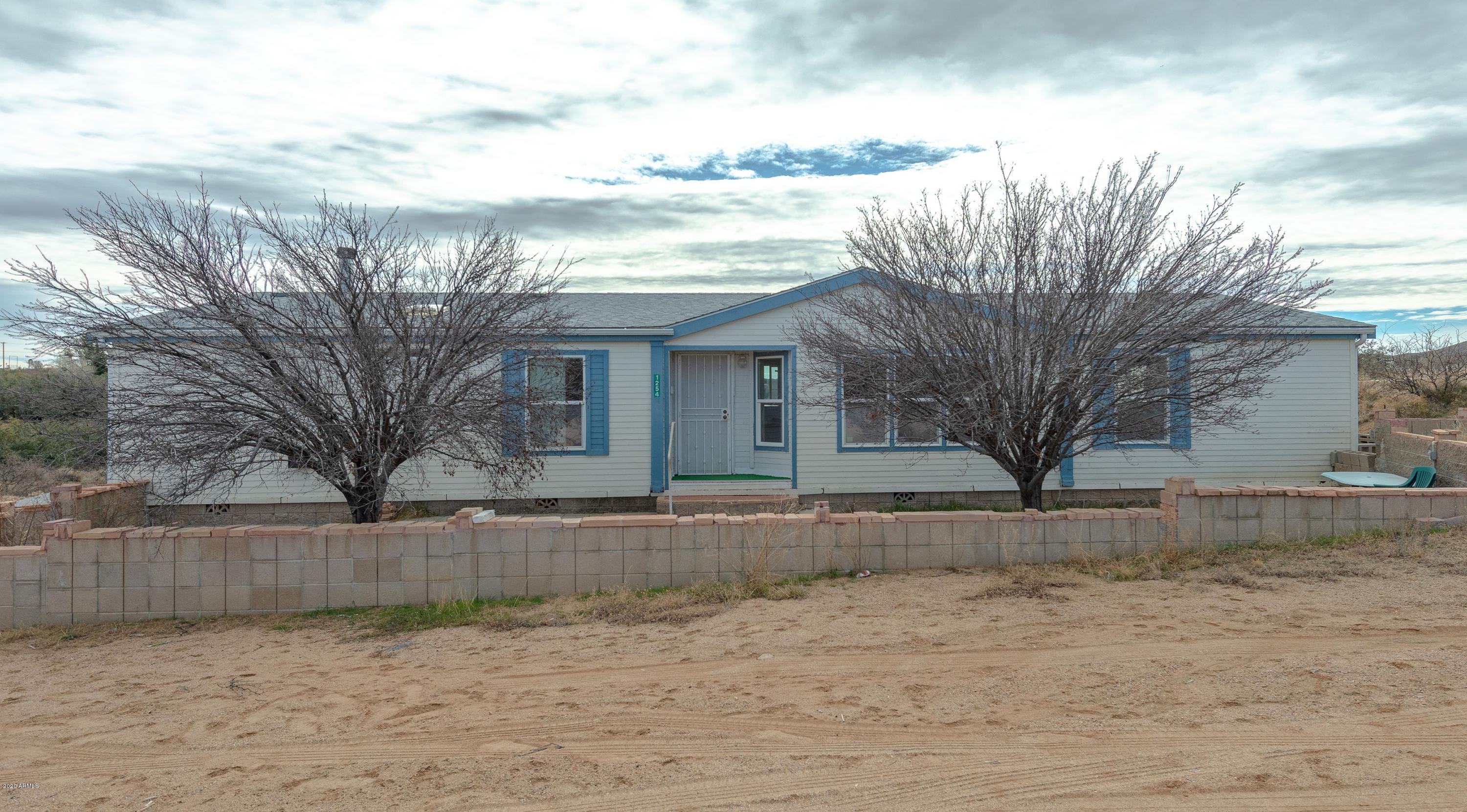 12545 Windmill Road Skull Valley, AZ 86338 - Photo 31 of 38 031_Front of Home