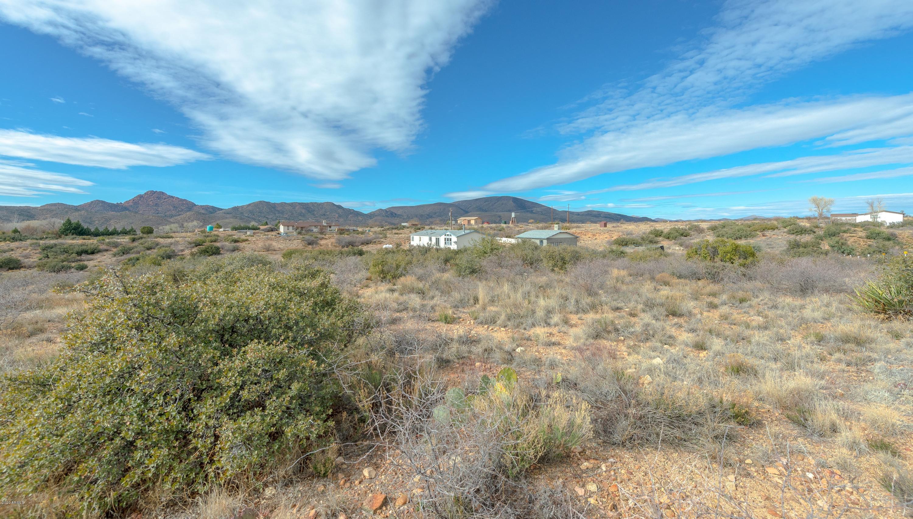 12545 Windmill Road Skull Valley, AZ 86338 - Photo 35 of 38 035_Southeast Corner of Lot