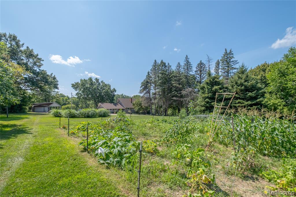 11010 Hegel Road Goodrich, MI 48438 - Photo 28 of 32 Gallery Image 28