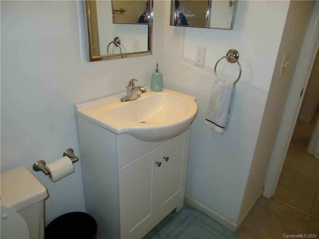 306 Springfield Court Fletcher, NC 28732 - Photo 14 of 35 Gallery Image 14