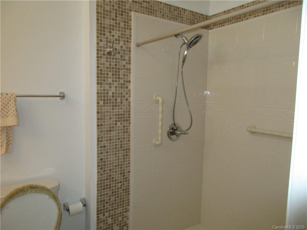 306 Springfield Court Fletcher, NC 28732 - Photo 19 of 35 Gallery Image 19