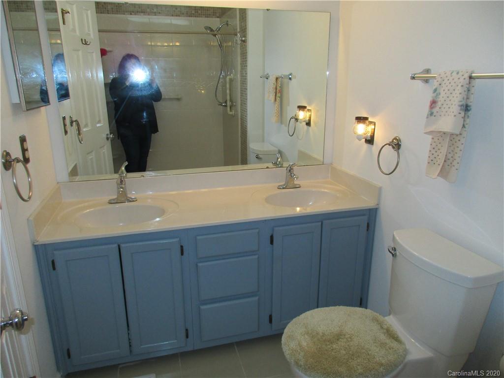 306 Springfield Court Fletcher, NC 28732 - Photo 21 of 35 Gallery Image 21