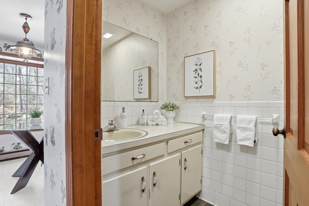 6 Old Village Road Acton, MA 01720 - Photo 13 of 33