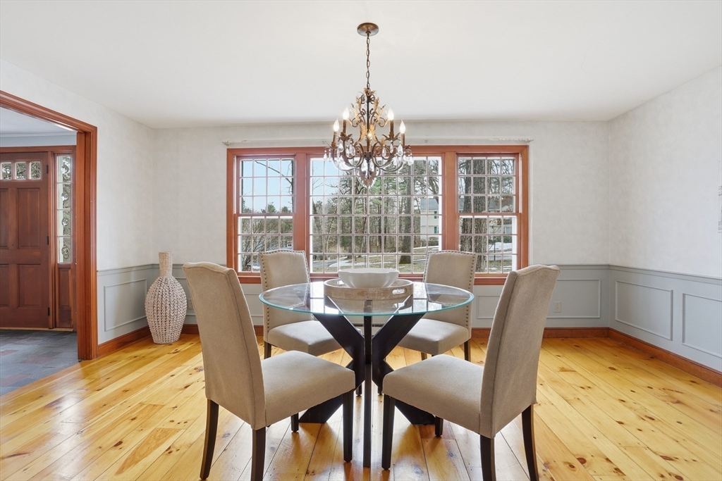 6 Old Village Road Acton, MA 01720 - Photo 5 of 33