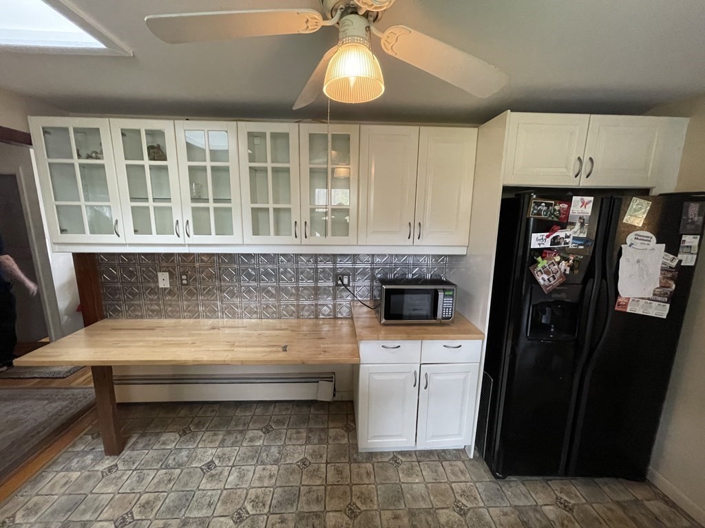 81 Dalton Road Chelmsford, MA 01824 - Photo 8 of 26 Gallery Image 8
