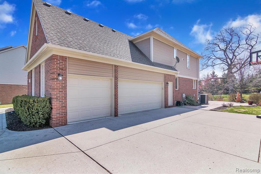 1181 Krista Court Rochester, MI 48307 - Photo 46 of 57