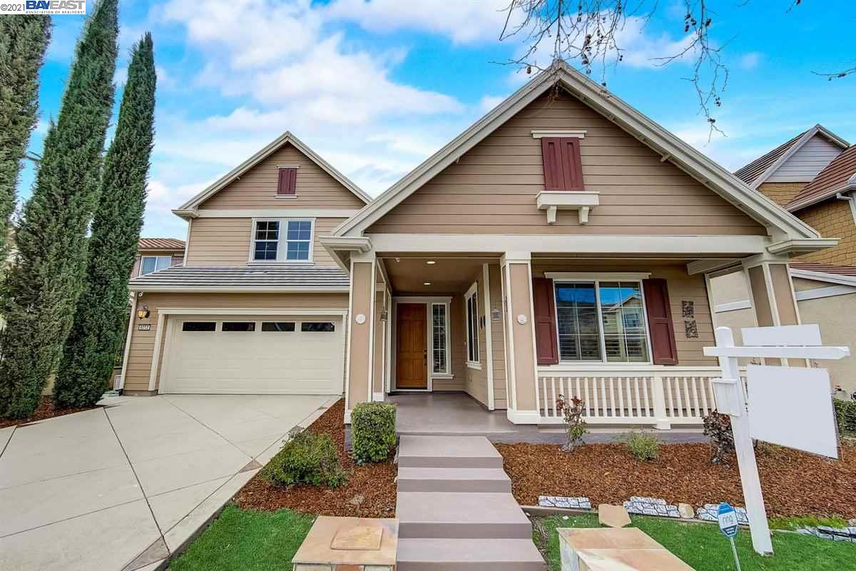 6212 Murdock Way San Ramon, CA 94582 - Photo 1 of 1 a front view of a house with a garage