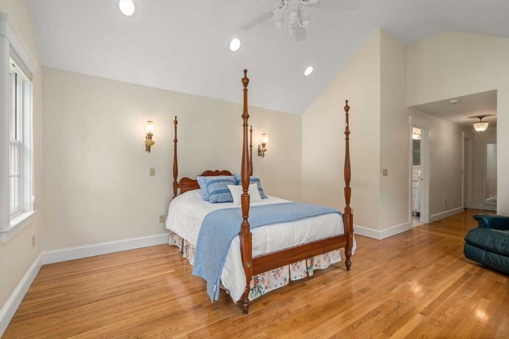 468 Delano Road Marion, MA 02738 - Photo 15 of 42