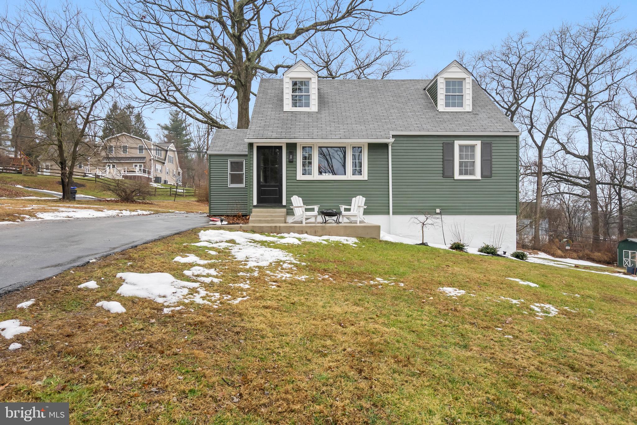 12 Longview Road Malvern, PA 19355 - Photo 3 of 44 Charming green home on a serene hillside.