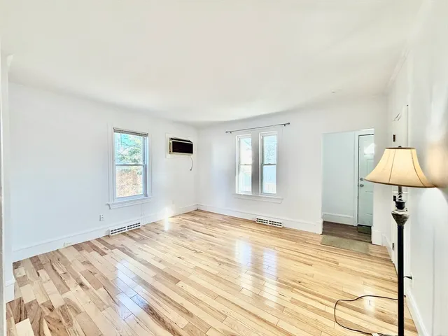 $2,200 | 29 Trafford Street, Unit 1, Quincy, MA 02169