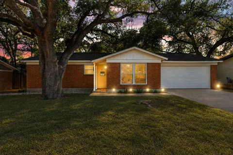 $559,000 | 2003 Fair Oaks Drive, Austin, TX 78745