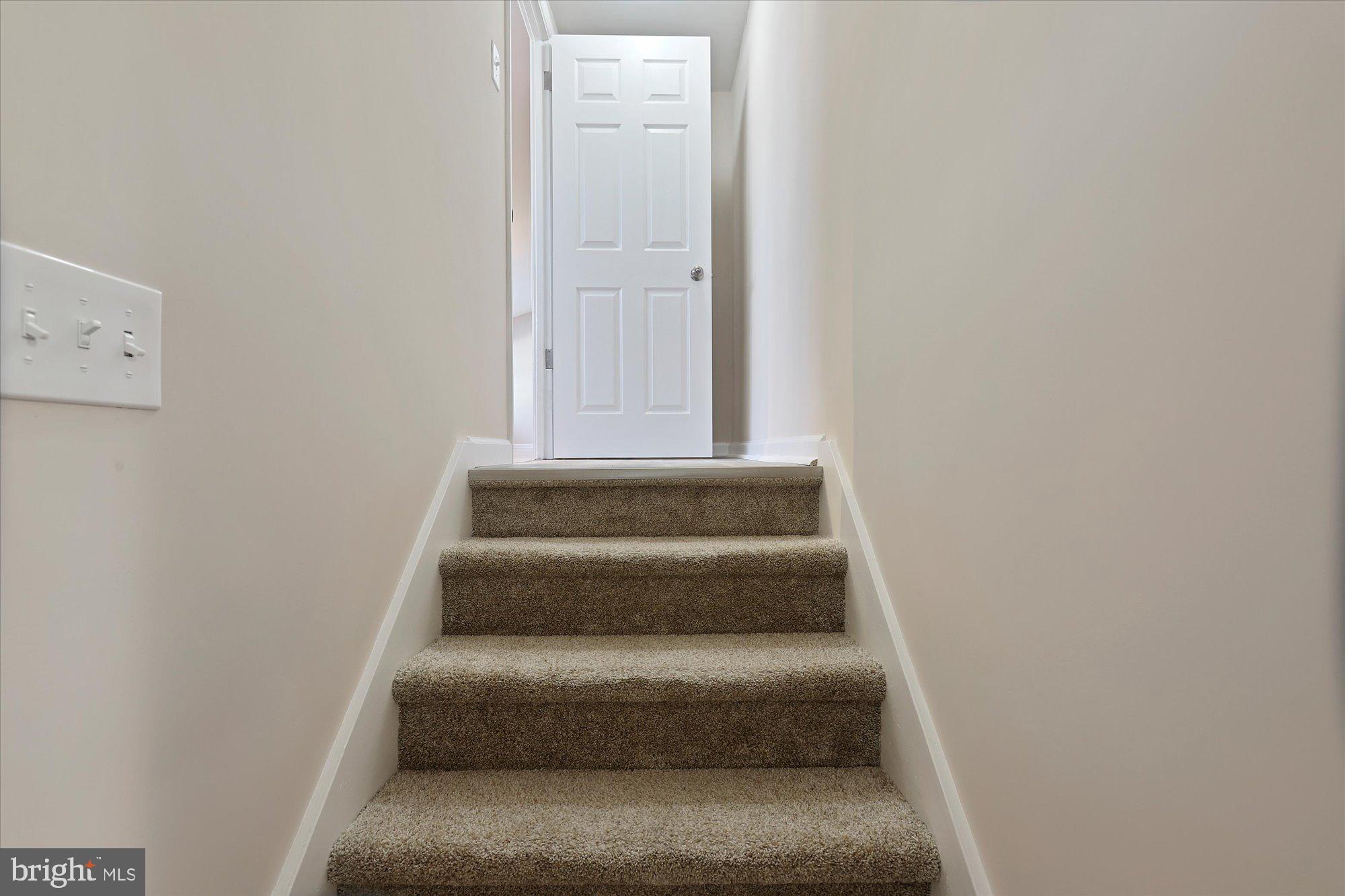 3205 Cloverfield Road Harrisburg, PA 17109 - Photo 11 of 30 Gallery Image 11