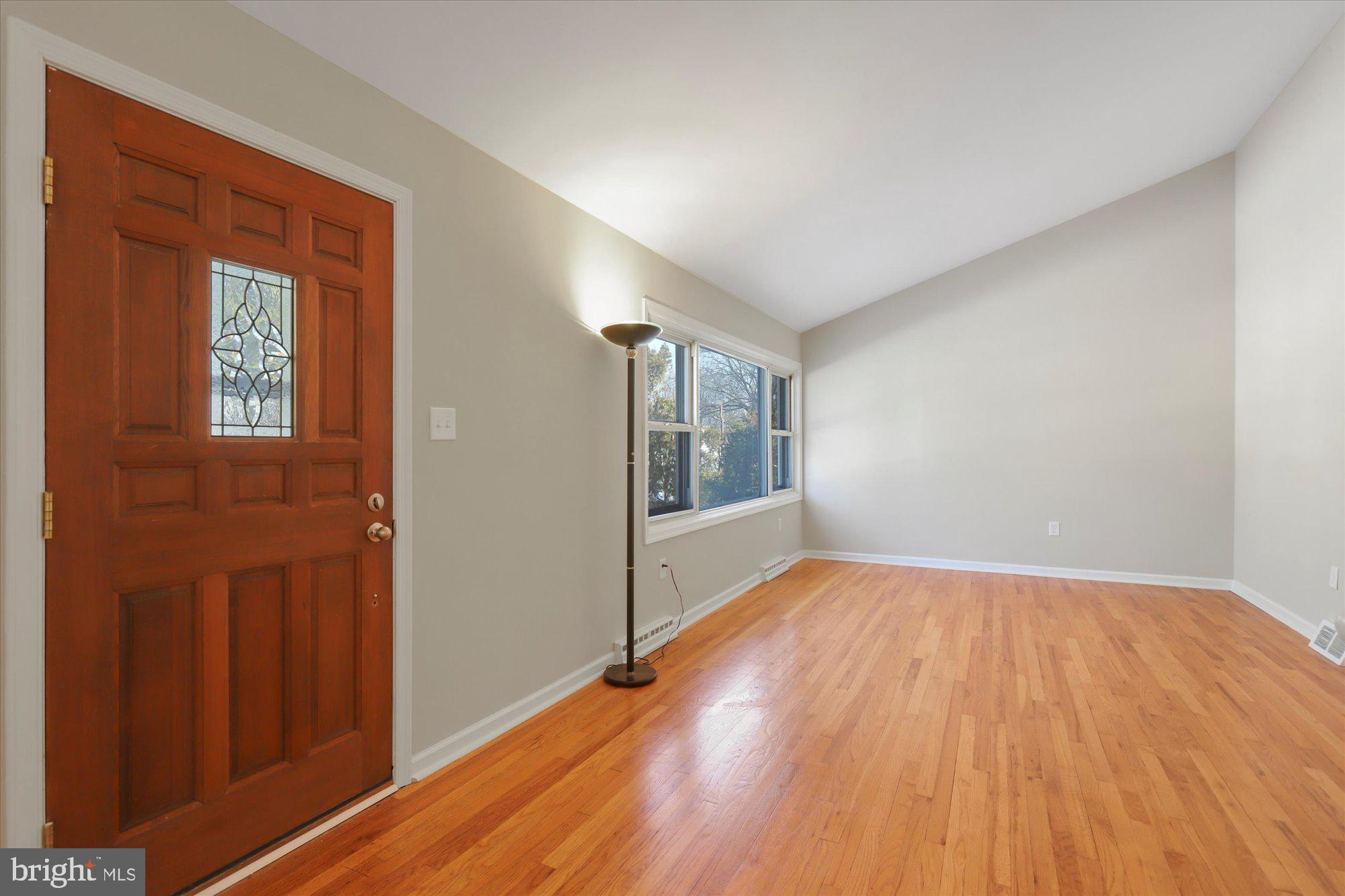 3205 Cloverfield Road Harrisburg, PA 17109 - Photo 4 of 30 Gallery Image 4