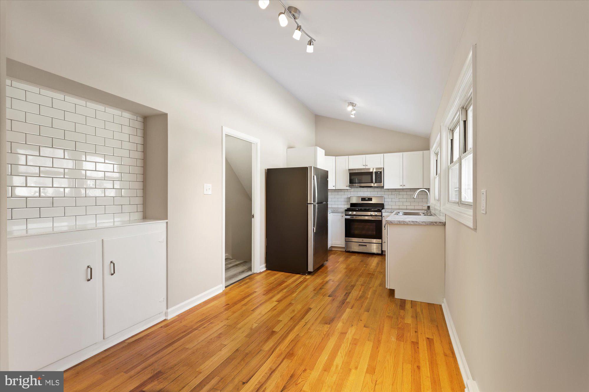 3205 Cloverfield Road Harrisburg, PA 17109 - Photo 8 of 30 Gallery Image 8