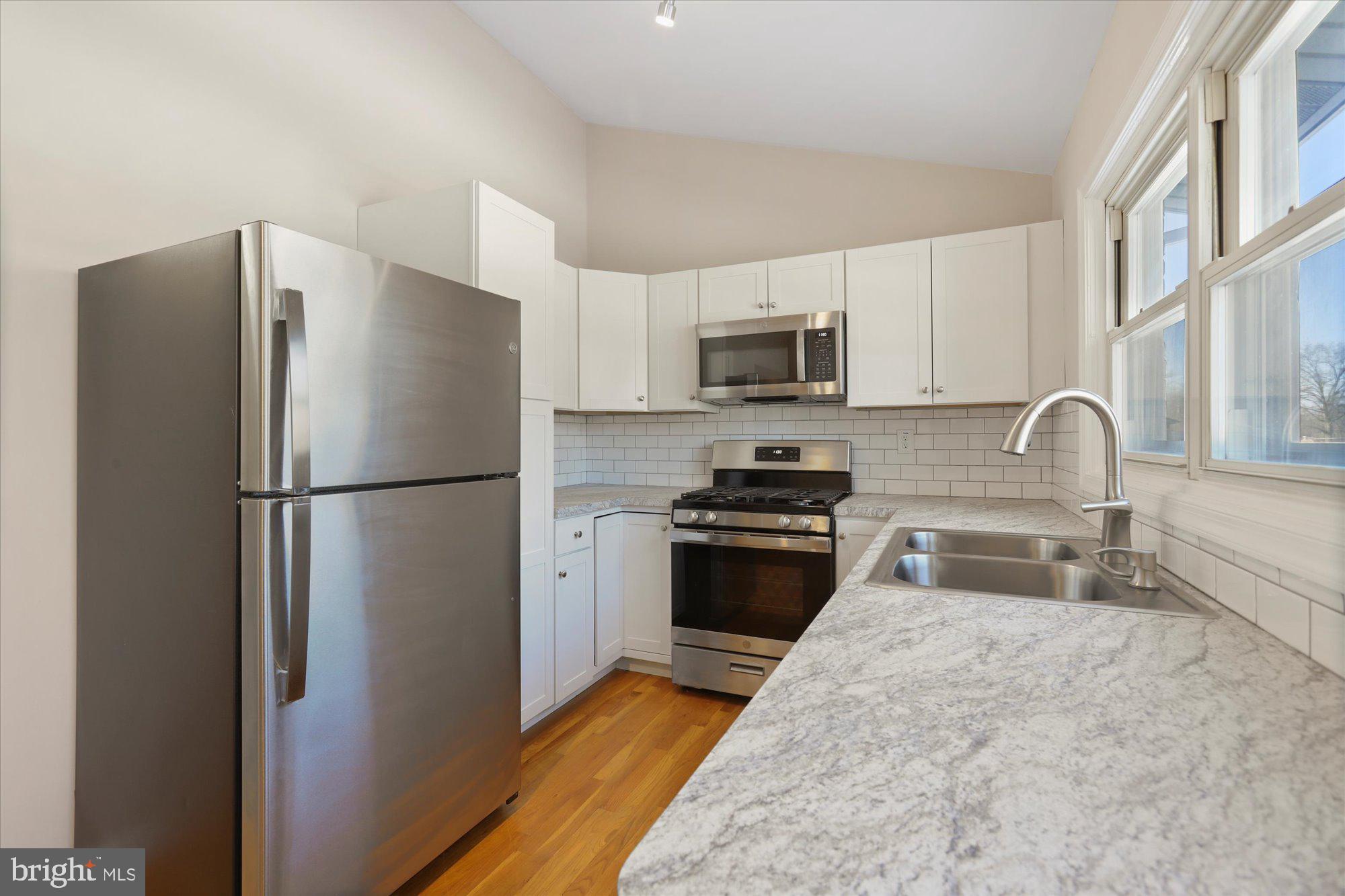 3205 Cloverfield Road Harrisburg, PA 17109 - Photo 10 of 30 Gallery Image 10