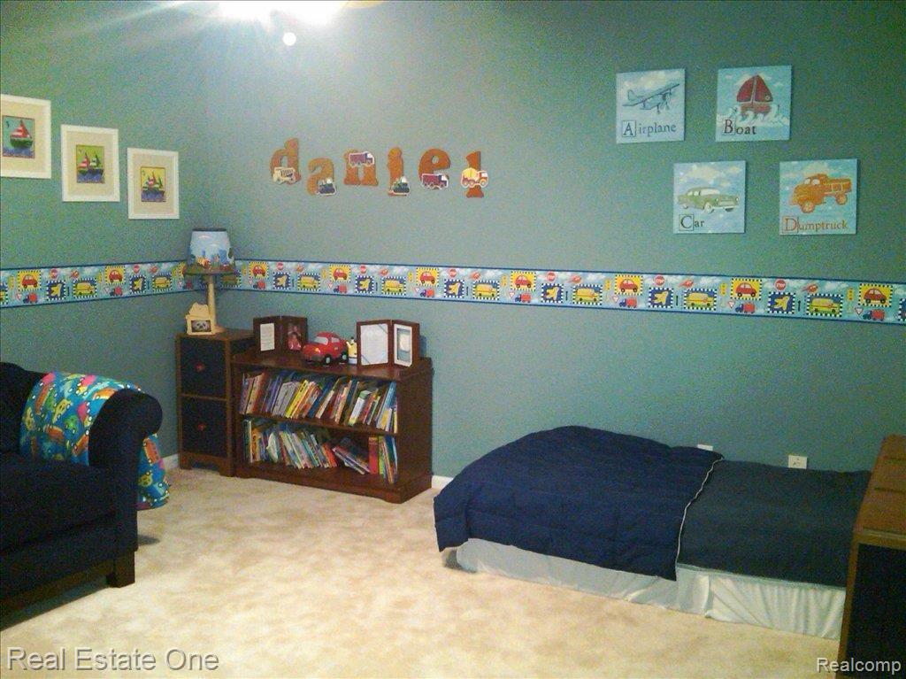 721 Loggers Circle Rochester, MI 48307 - Photo 17 of 24 Bedroom (3)