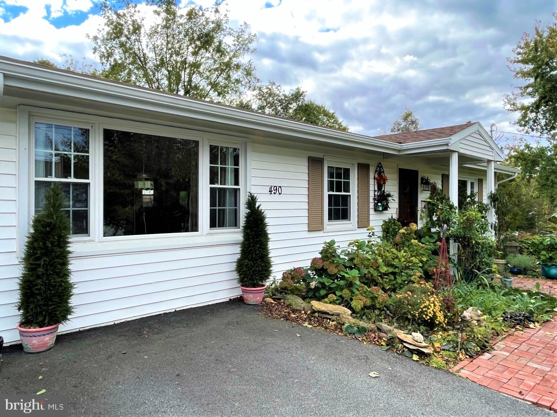 490 Springvale Road Red Lion, PA 17356 - Photo 4 of 34