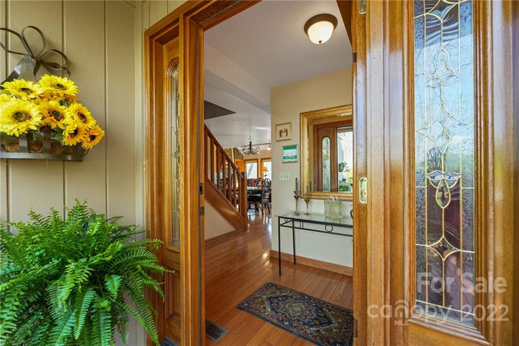 159 Sunset Ridge Whittier, NC 28789 - Photo 6 of 48 Gallery Image 6