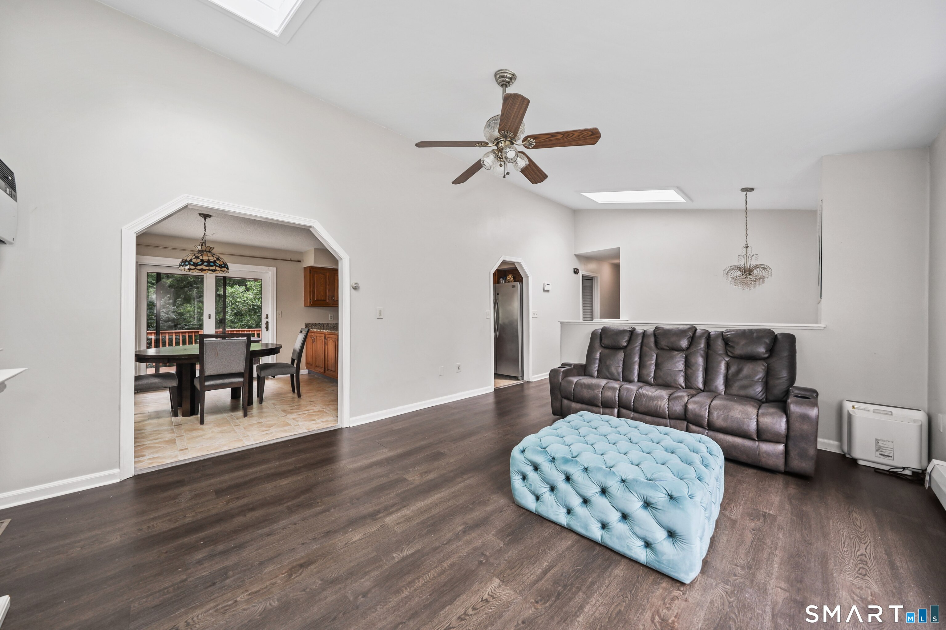 136 Babbitt Road Thomaston, CT 06787 - Photo 4 of 40 Gallery Image 4