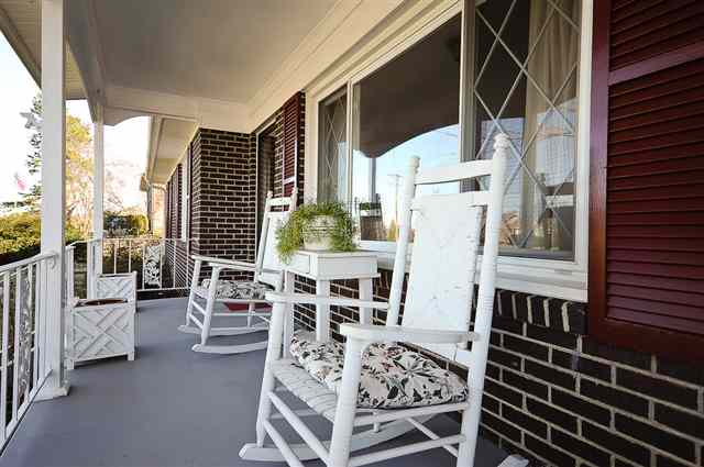 302 Mitchell Road Greenville, SC 29615 - Photo 3 of 25 Gallery Image 3